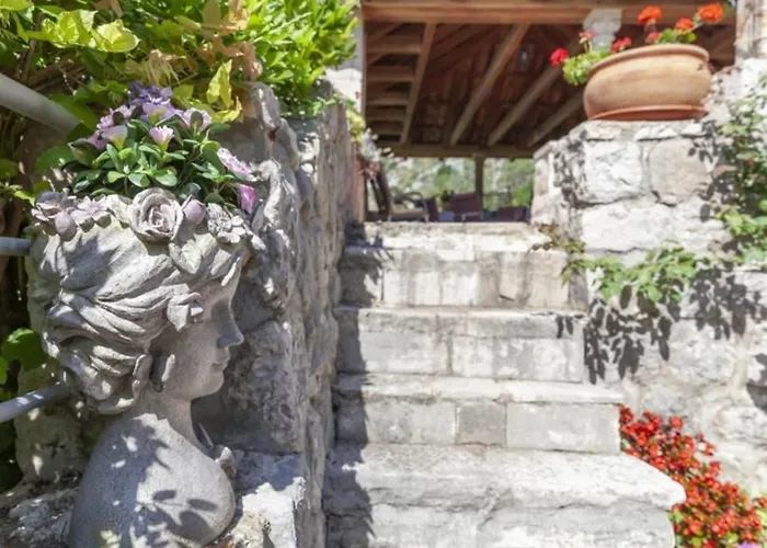 فيلة Gradi Mokošica